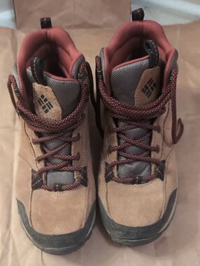 Columbia Brown and Red Suede Hiking Boots